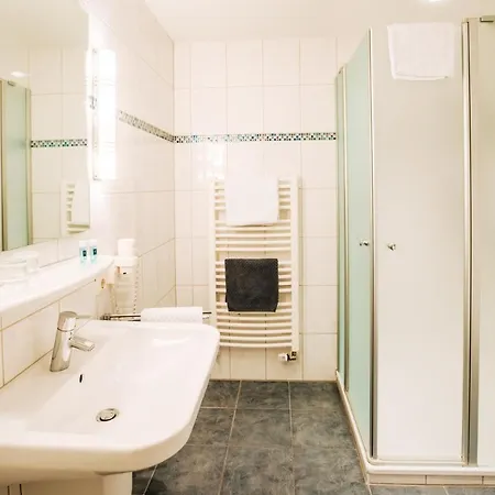 Schiffer Hotel 3*